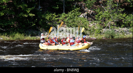 Rafting sul fiume Hudson presso la North Creek New York. Foto Stock