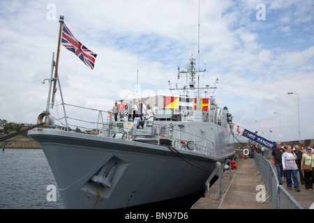 Bandiera europea conosciuta come una unione jack a bordo di una nave volato da HMS Bangor a Bangor eisenhower pier Foto Stock