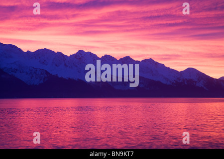 Sunrise sulla risurrezione Bay, Seward, Alaska. Foto Stock