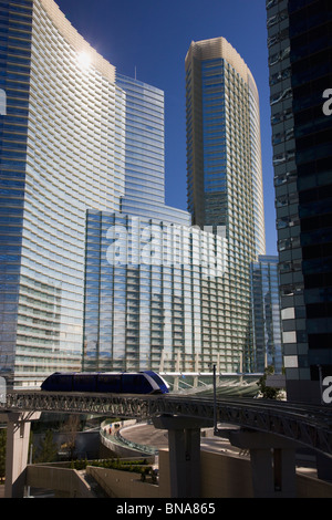 Il tram con le Note di release di aria in background, centro città, Las Vegas, Nevada. Foto Stock