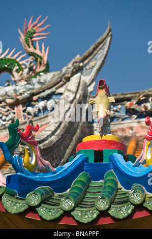 Roof top decorazione Sanduo tempio Cinese Chinatown Malacca Melaka Malaysia Foto Stock