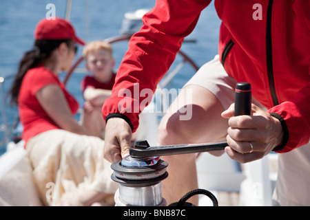 Famiglia su yacht Foto Stock