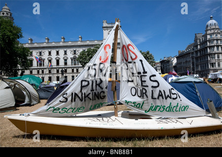 Israele protesta per accampamento della pace in piazza del Parlamento, Londra Foto Stock