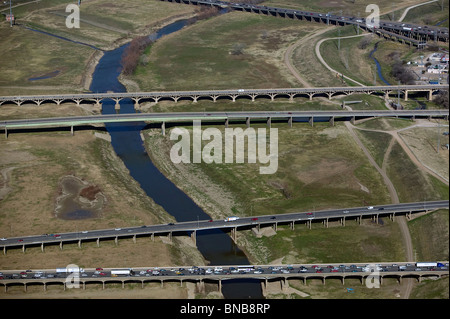 Vista aerea sopra Trinità ponti sul fiume Dallas Texas Foto Stock