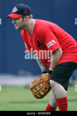 BLAKE LEWIS STEVE GARVEY CELEBRITÀ SOFTBALL CLASSIC MALIBU CA 10 Luglio 2010 Foto Stock