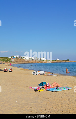 Spiaggia Nea Chrissi Akti (spiaggia dorata), isola di Paros, Cicladi, ISOLE DELL' EGEO, Grecia Foto Stock