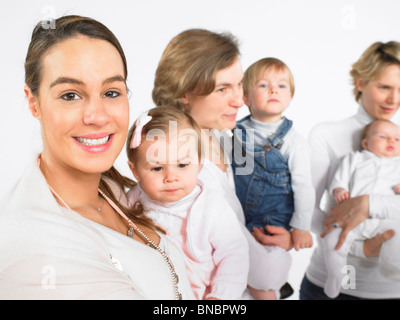 Gruppo di mamme con bambini Foto Stock