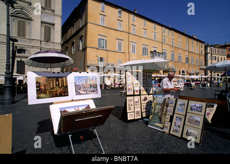 Italia, Roma, Piazza Navona, venditori di dipinti Foto Stock