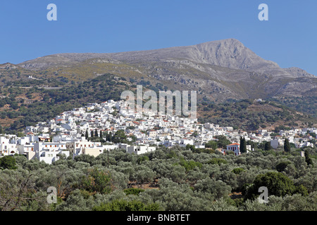 Villaggio di montagna Filoti costruita ai piedi del monte Zas, Isola di Naxos, Cicladi, ISOLE DELL' EGEO, Grecia Foto Stock