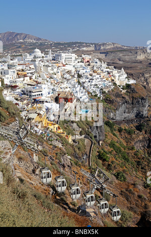 Fira con la funivia, isola di Santorini, Cicladi, ISOLE DELL' EGEO, Grecia Foto Stock