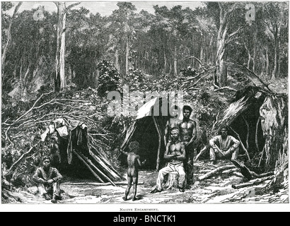 Un'incisione intitolata 'Native Encampment' - pubblicata in un libro sull'Australia stampato nel 1886. Creduto esente da copyright. Foto Stock