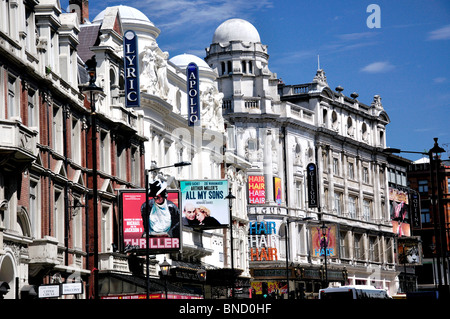 I teatri del West End, Shaftesbury Avenue, Soho, West End, la City of Westminster, Greater London, England, Regno Unito Foto Stock