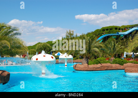 Parco acquatico presso l'hotel di lusso, Antalya, Turchia Foto Stock