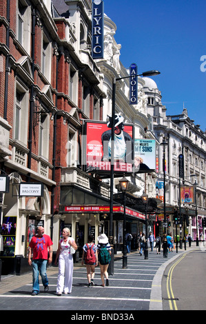 I teatri del West End, Shaftesbury Avenue, Soho, West End, la City of Westminster, Greater London, England, Regno Unito Foto Stock