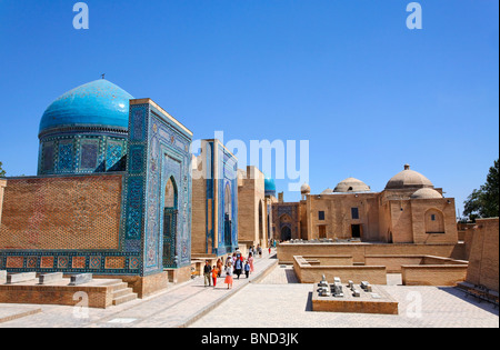 Shah-i-Zindi, il viale dei mausolei, Samarcanda, Uzbekistan Foto Stock