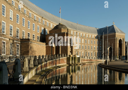 Bristol City Quartier Generale del Consiglio (Municipio) su college Green nella città di Bristol in una bella mattina di sole Foto Stock