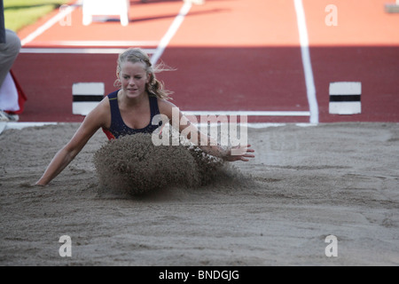 Nathalie Jansson in Donne Salto in lungo a Natwest Island Games 2009, Åland, 3 Luglio 2009 Foto Stock