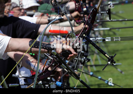 Azione di tiro con l'arco Natwest Island Games 2009 a Backeberg in Mariehamn sulle isole Åland, 30 giugno 2009 Foto Stock