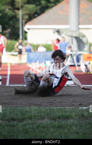 Ross Jeffs di Jersey in Uomini Salto in lungo a Natwest Island Games 2009, Åland, 3 Luglio 2009 Foto Stock