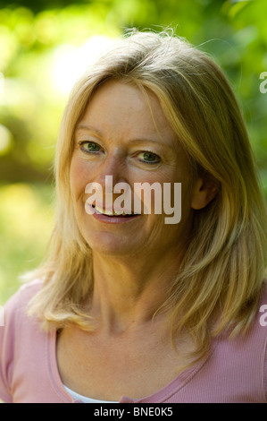 Paesaggio giardiniere, autore e la radio e la TV di personalità, Bunny Guinness Foto Stock