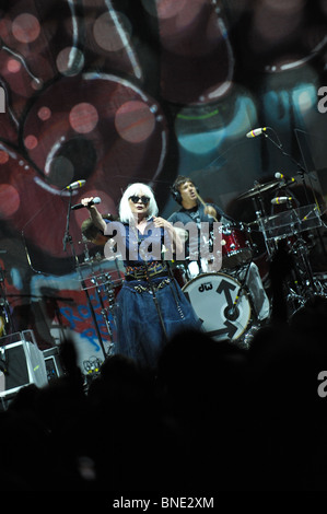 Debbie Harry e Blondie sul palco a Wolverhampton sala civica Foto Stock