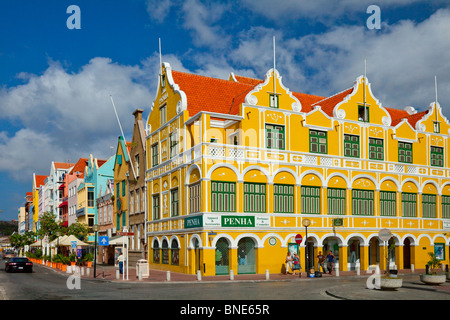 Architettura coloniale olandese in Willemstad, Curacao, Antille olandesi. Foto Stock