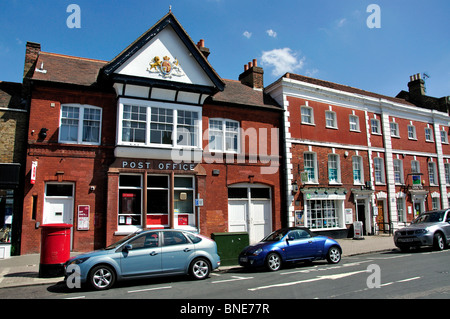 Uffici postali principali frontage, High Street, Hoddesdon Hertfordshire, England, Regno Unito Foto Stock