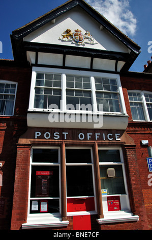 Uffici postali principali frontage, High Street, Hoddesdon Hertfordshire, England, Regno Unito Foto Stock