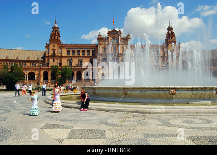 Plaza de Espana, Siviglia, provincia di Siviglia, in Andalusia, Spagna, Europa occidentale. Foto Stock