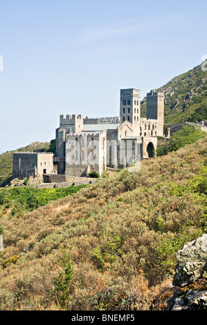 Il monastero benedettino di Sant Pere de Rodes in provincia di Girona Costa Brava Catalogna Spagna Foto Stock