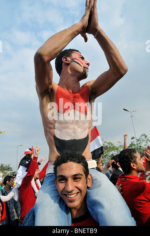 Il famigerato Egitto vs Algeria WM match di qualificazione in quello del Cairo international stadium che si è conclusa il 2:0 Foto Stock