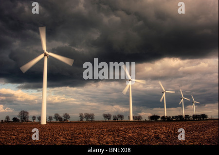 Le turbine eoliche West Somerton Norfolk England Regno Unito Foto Stock