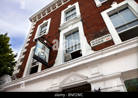 L'esterno dell'Ingegnere Pub, Primrose Hill, Londra Nord Foto Stock