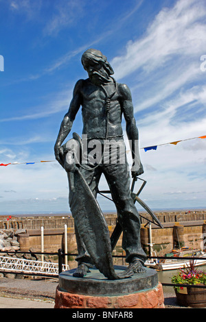 Statua di bronzo di antichi Mariner rappresentato nel poema di Samuel Coleridge a Watchet Harbour in Somerset Foto Stock