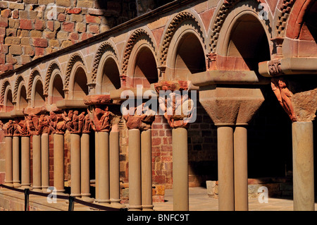 Spagna, Aragon: dettaglio del chiostro medievale di San Juan de la peña Foto Stock