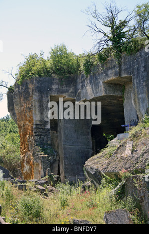 Resti di cave a St Meme les Carrières, Charente, SW FRANCIA Foto Stock