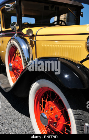 Completamente restaurato vintage auto da strada - close up sul lato passeggero del veicolo Foto Stock