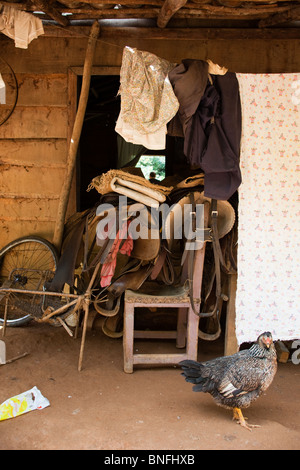 Interno di una tradizionale casa colonica cubano, rurale di Cuba Foto Stock