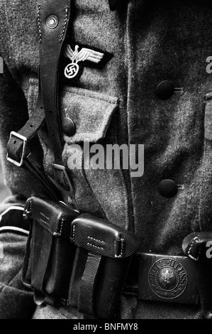 WW2 tedesco soldati dell esercito uniforme. Monocromatico Foto Stock