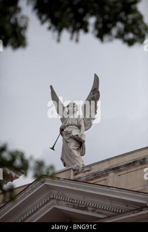 Un angelo a Santiago de Cuba Cuba cattedrale. Foto Stock