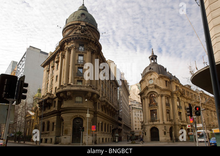 Santiago de Cile edificio dello Stock Exchange e il quartiere finanziario Foto Stock