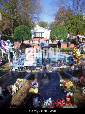 Giardino per la meditazione, Casa di Graceland, Elvis Presley Boulevard, Whitehaven, Memphis, Tennessee, Stati Uniti d'America Foto Stock