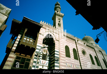 Ashraf Barsbay Madrasah alla Sharia al-Muizz in Cairo Islamico. Foto Stock