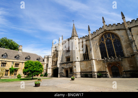 St John's Quad, cappella, fondatori Tower e Presidenti alloggio presso il Magdalen College di Oxford, England, Regno Unito Foto Stock