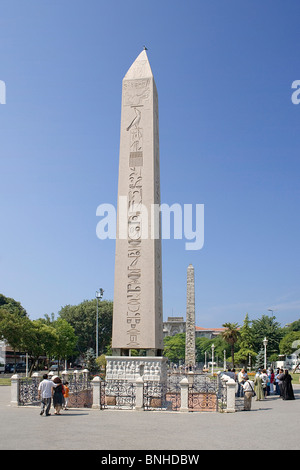 La Turchia Giugno 2008 Istanbul city ippodromo di Costantinopoli Sultan Ahmet Piazza Obelisco di Thutmosis III egizia antica storica Foto Stock