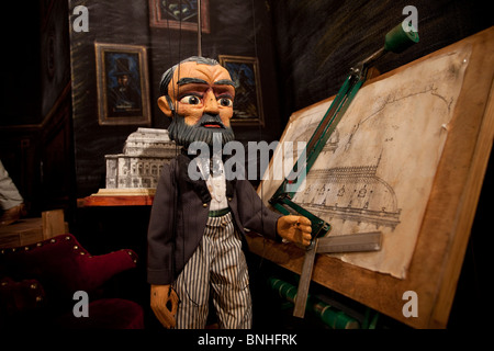 Marionette puppet esposte presso il museo delle marionette che mira a promuovere spettacoli di burattini come una tecnica comunicativa forma che si trova nella città di Holon Israele Foto Stock