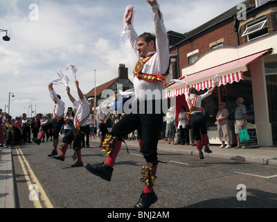 Morris ballerini al vasino Festival in Sheringham Norfolk Foto Stock