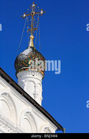 Europa dell Est Europa viaggio europeo Russia russo architettura diurno edificio edifici cristiani chiesa cristianesimo blu Foto Stock