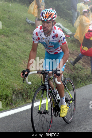 Anthony Charteau competere in stadio 17 del 2010 il Tour de France sul Col du Tourmalet nei Pirenei francesi Foto Stock