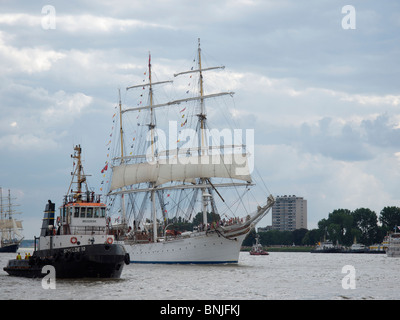Statsraad Lehmkuhl in partenza a Anversa tall ship gare 2010 Foto Stock